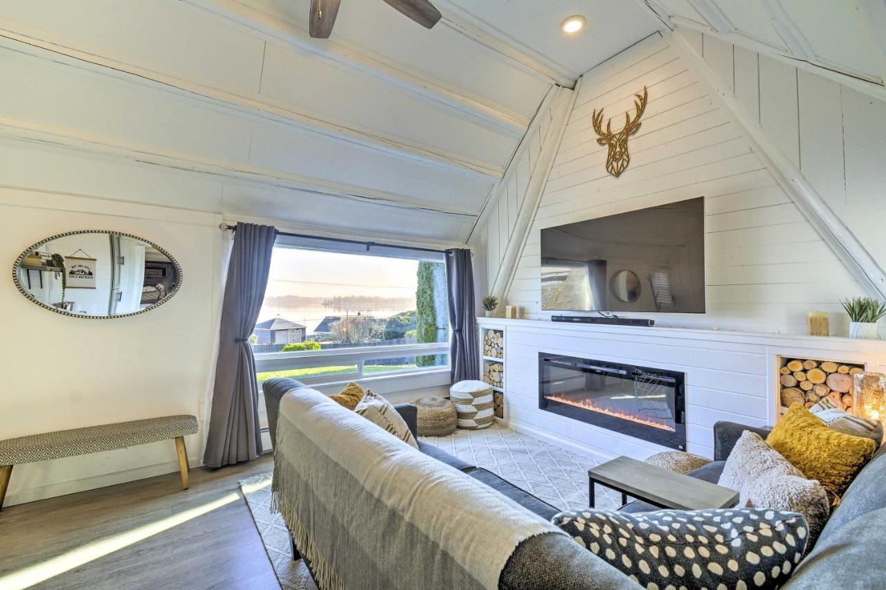 Puget Sound Cabin With Hot Tub And Water Views! Bremerton Eksteriør billede